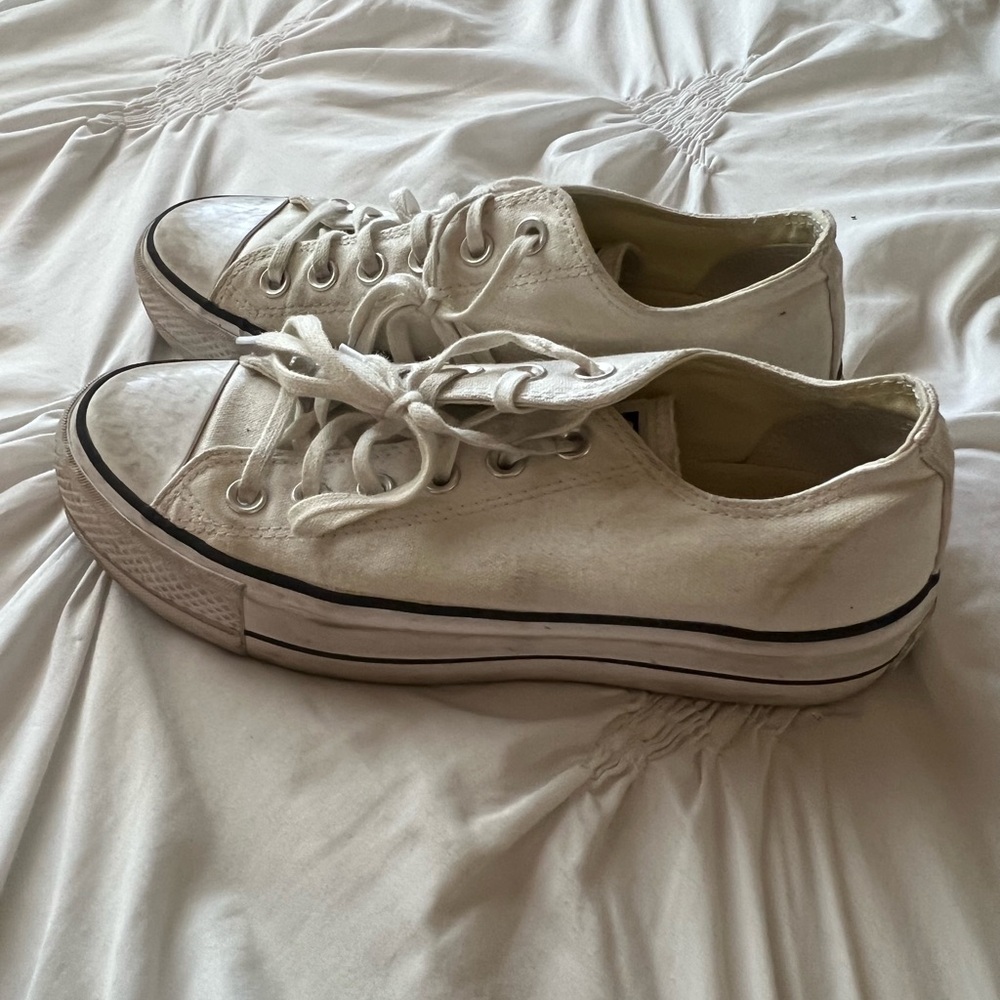 Platform converse low tops